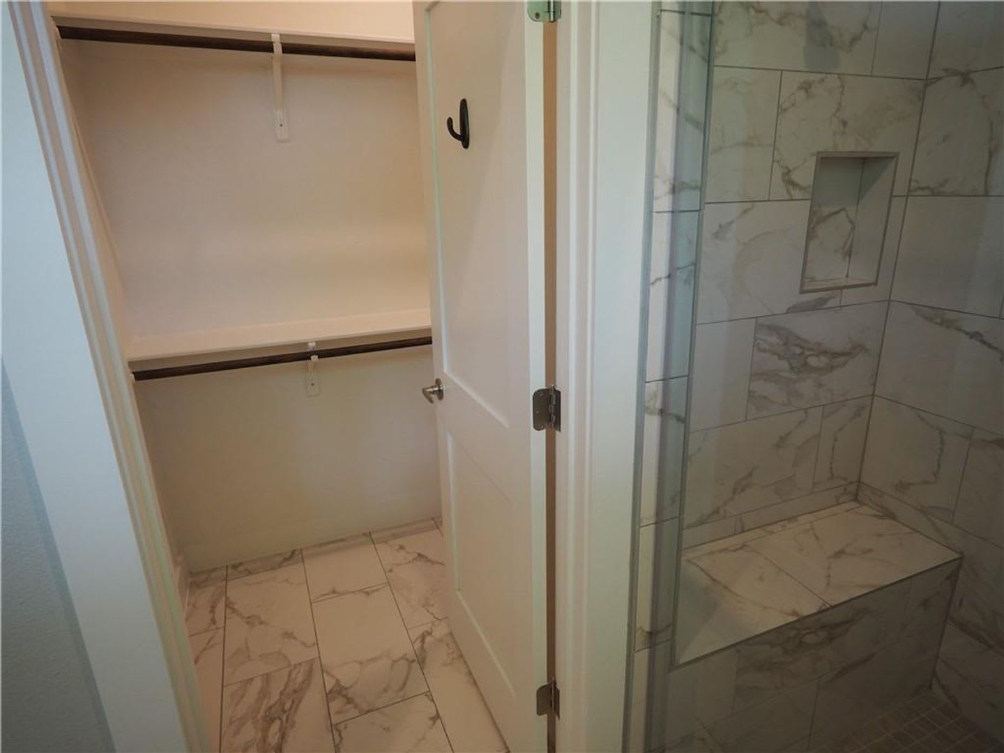 Modern 2 Bed 2 5 Bath Central Austin Home – photo 5