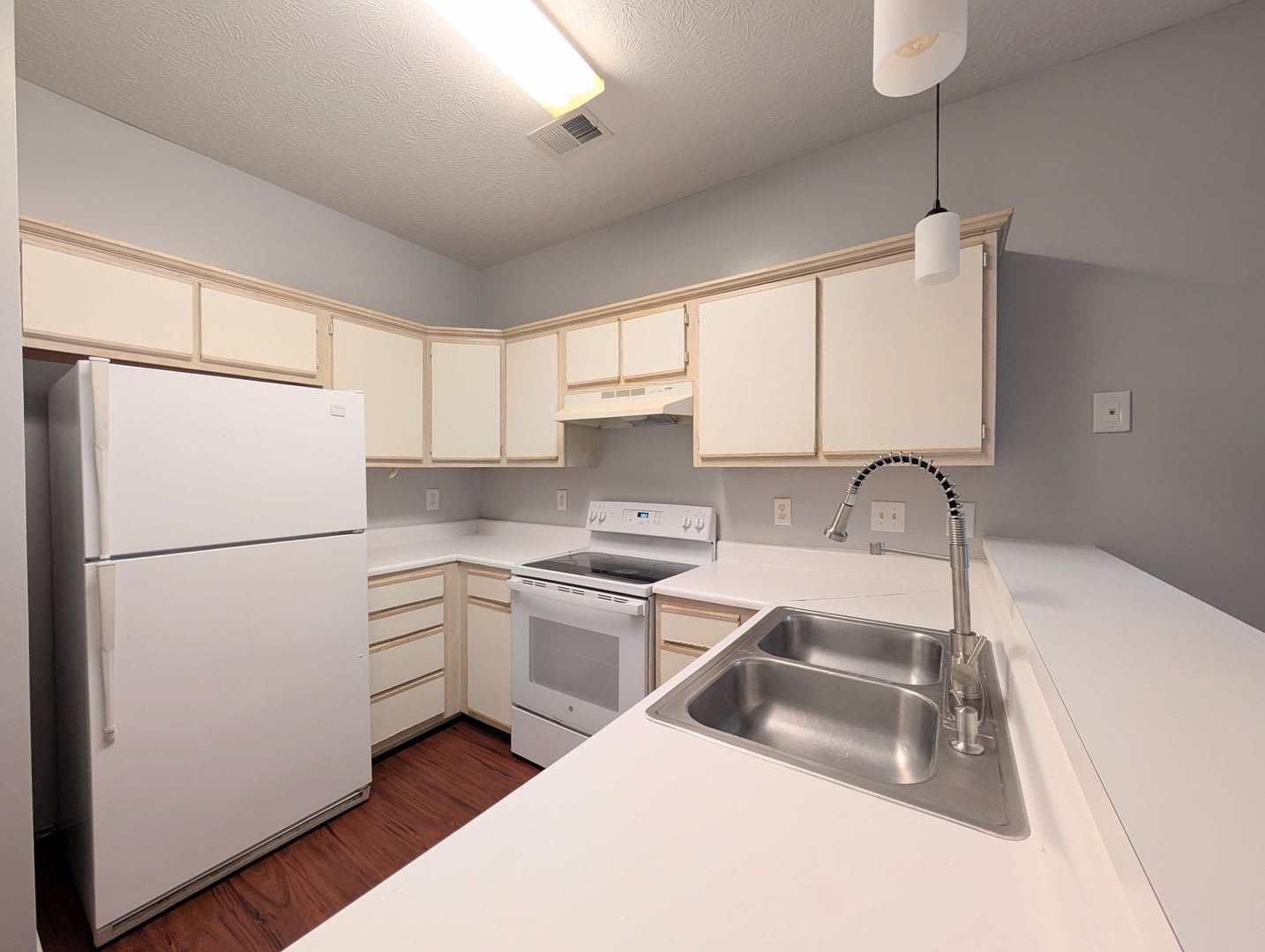Ground Floor River Oaks Condo – photo 4