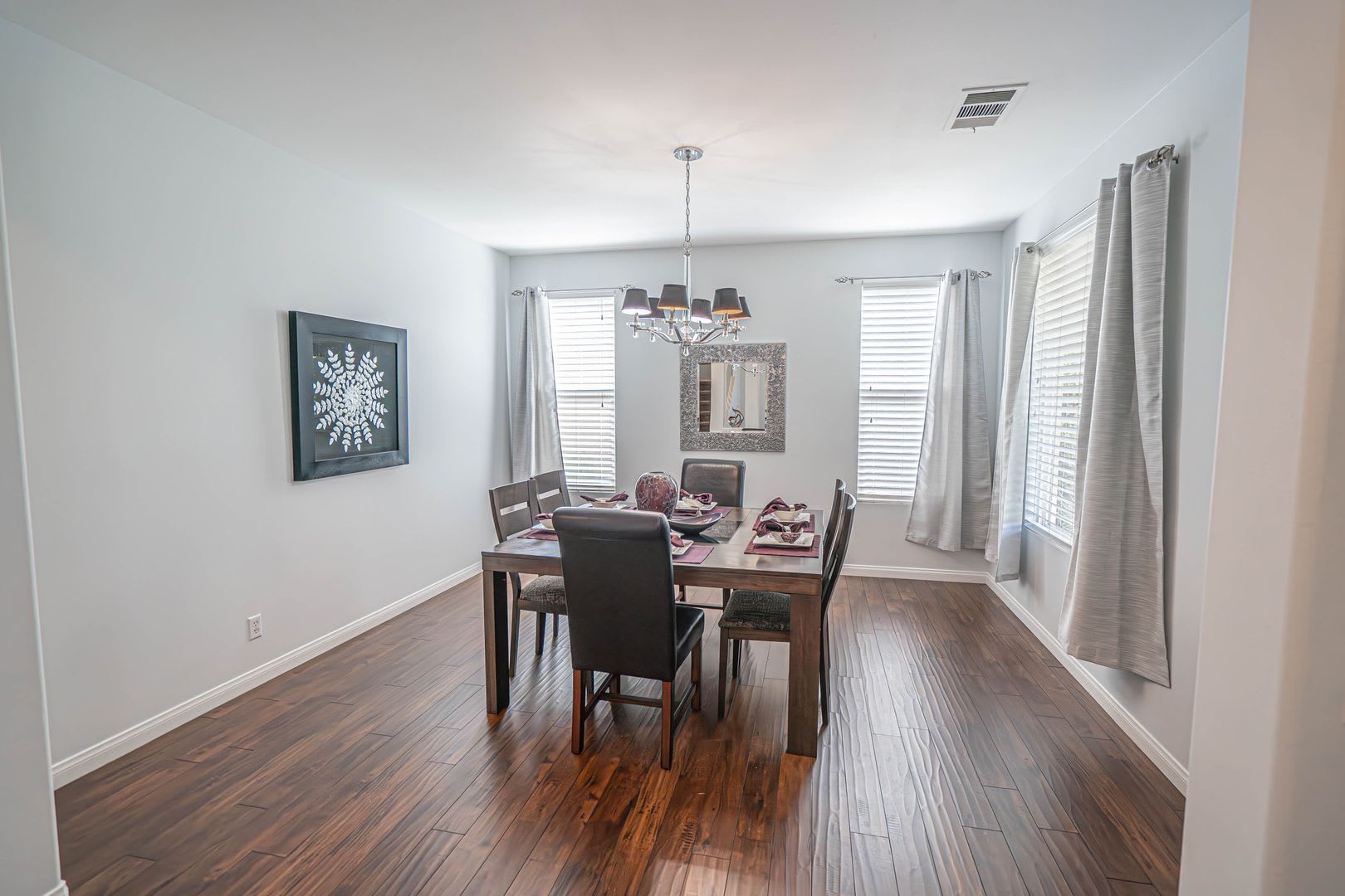 Fully Furnished House Short Term Lease Month To Month Most Utilities Included – photo 3