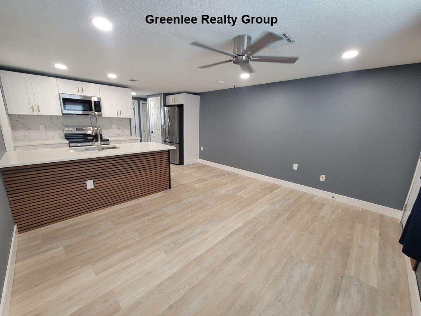 Luxury Meets Low Maintenance Living In This Beautifully Renovated 55 Villa – photo 5