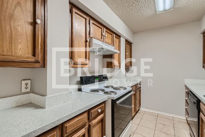 806 Prairie Creek Drive – photo 4