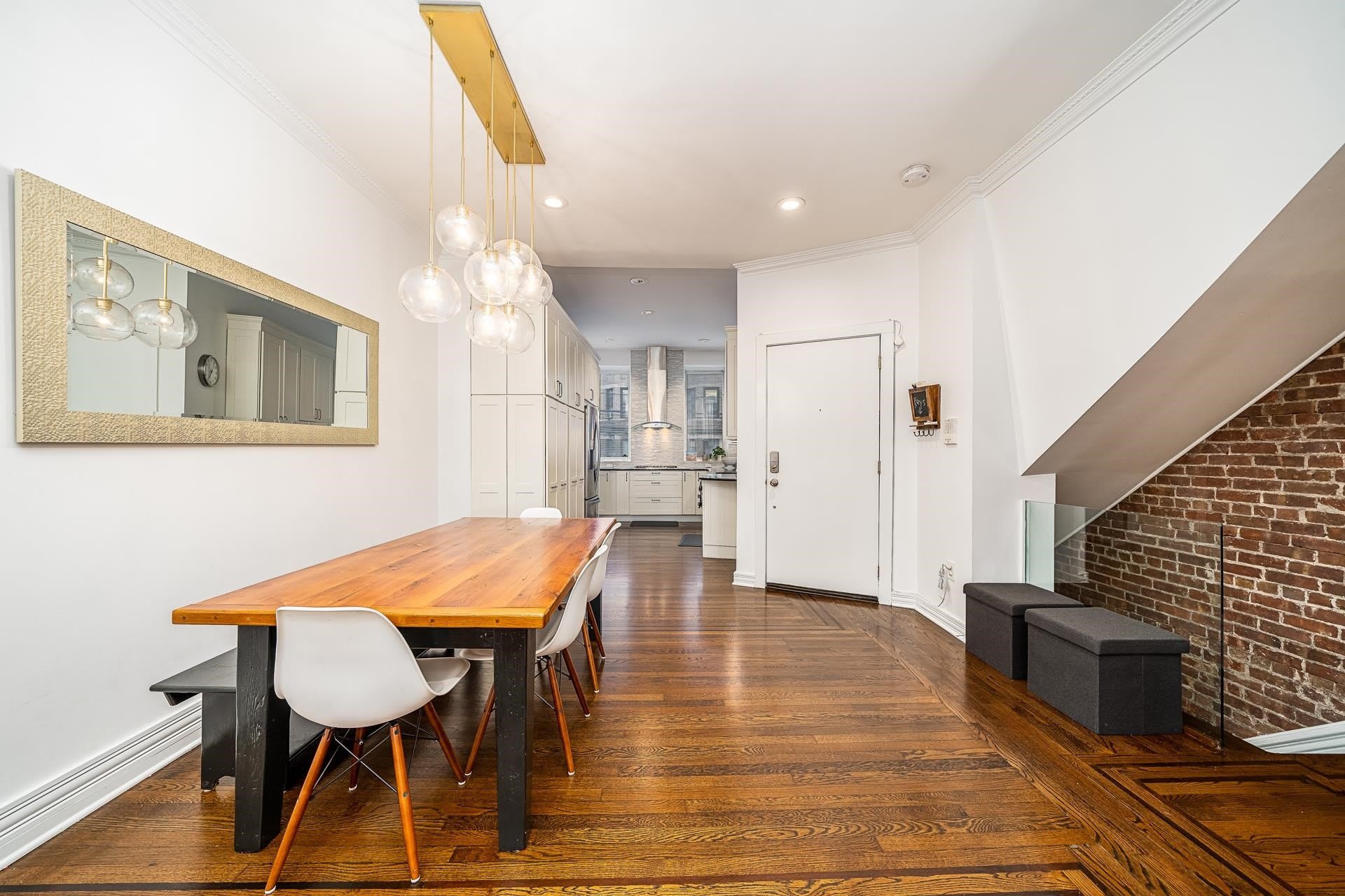 909 Willow Ave – photo 2