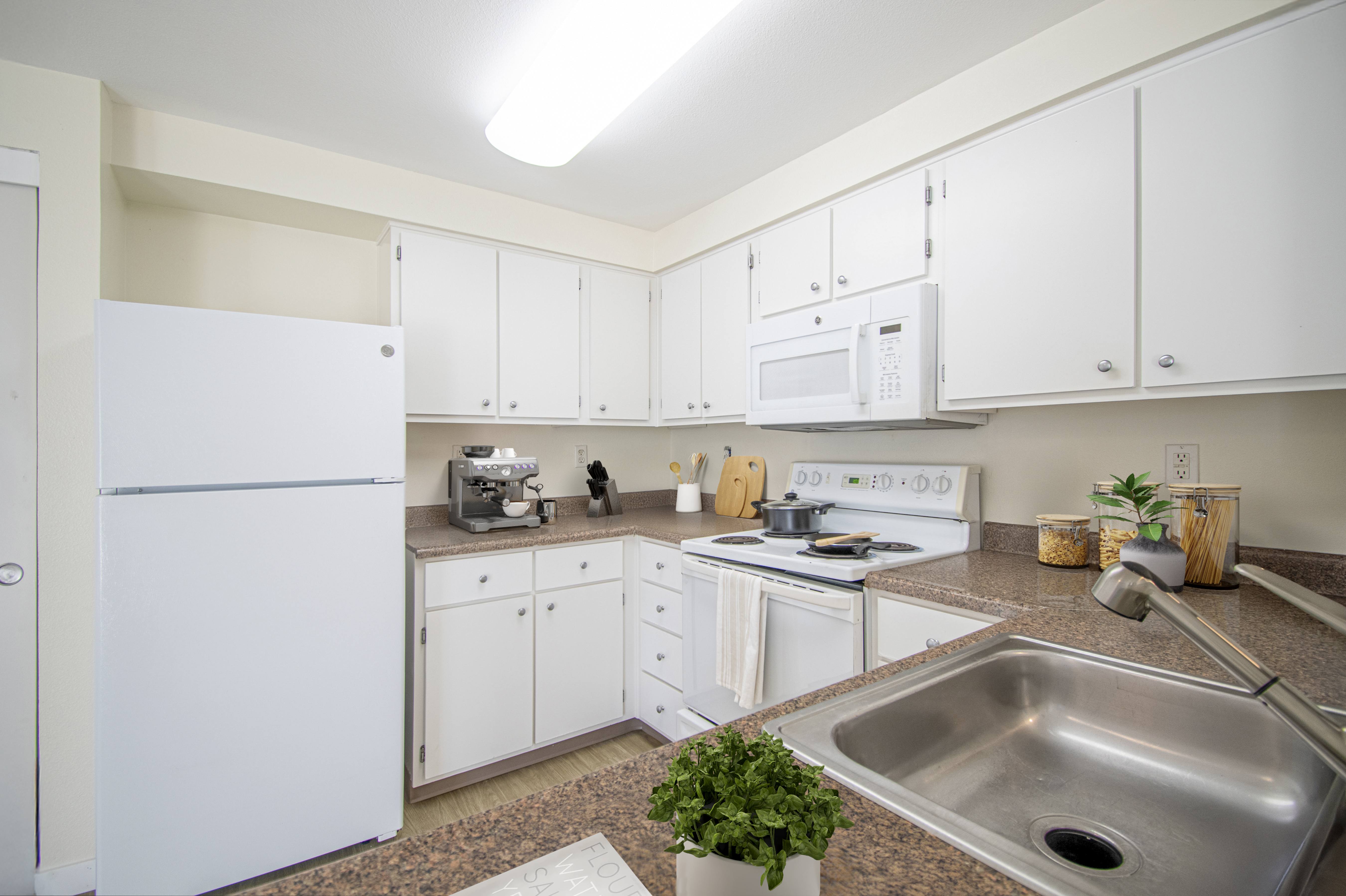 Troutdale Terrace – photo 2