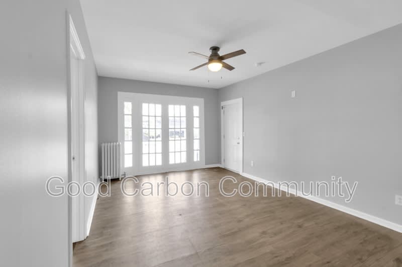 2100 Delaware Ave – photo 1