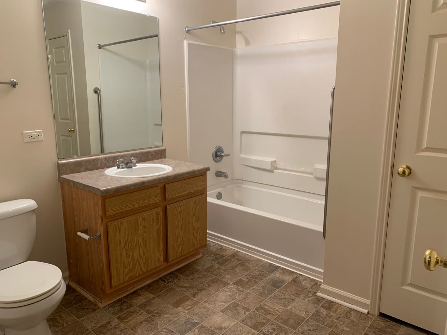 Montevallo, AL*** 2 Bed 2 Bath $1,154/mo**Deposit $0 – photo 3