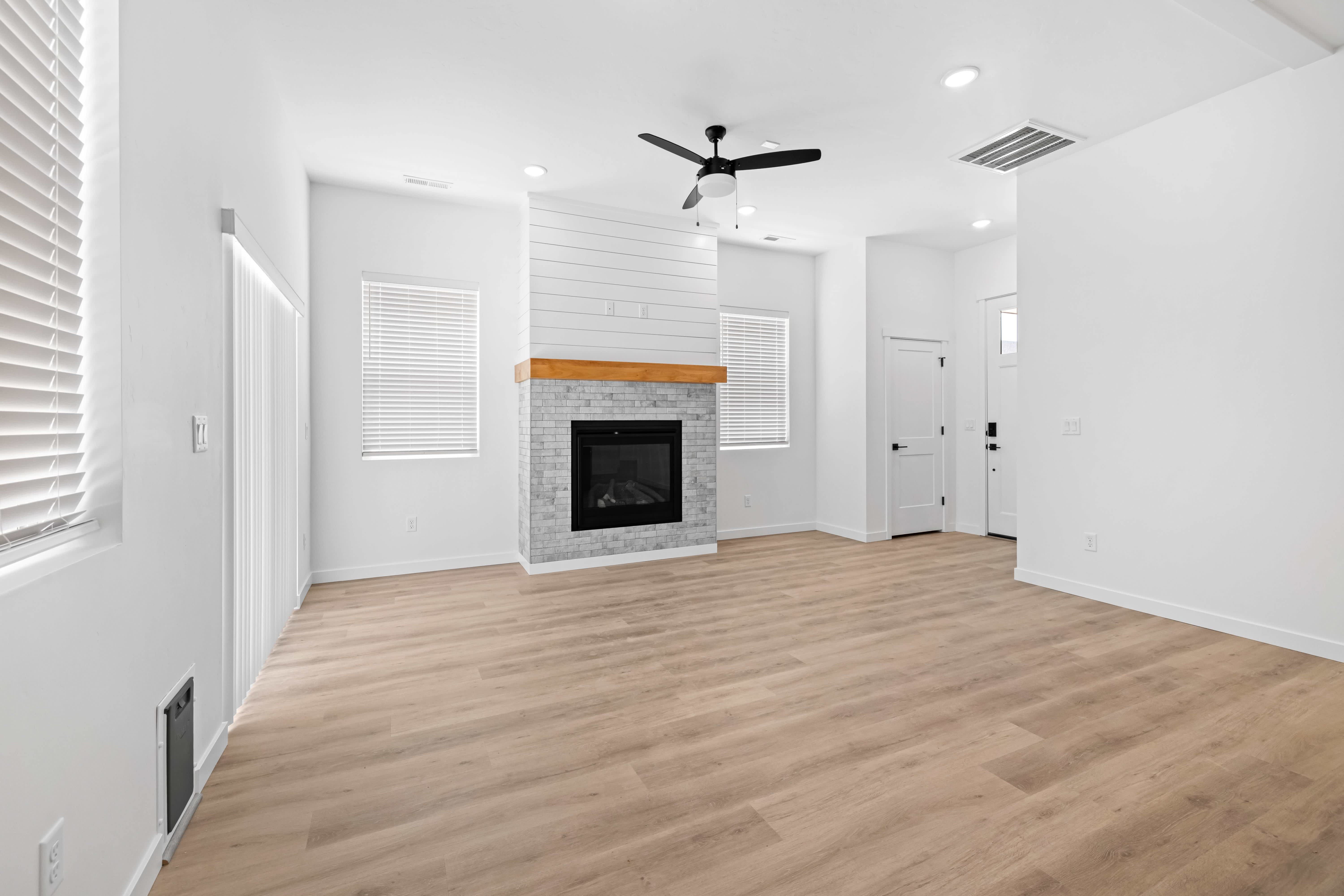 4203 Saylor Ln – photo 4