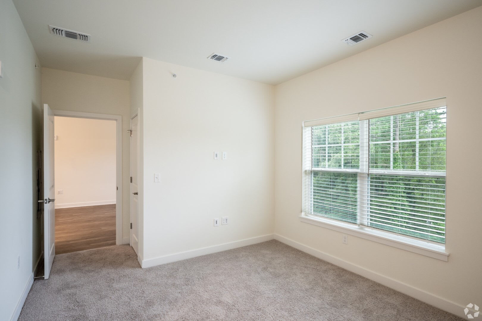 Sherwood Apartment Homes – photo 3