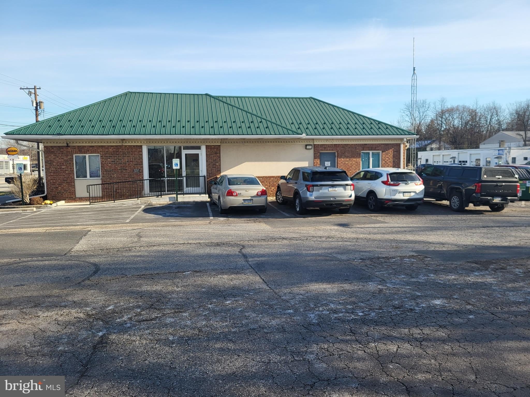 1340 LINCOLN Way E – photo 3
