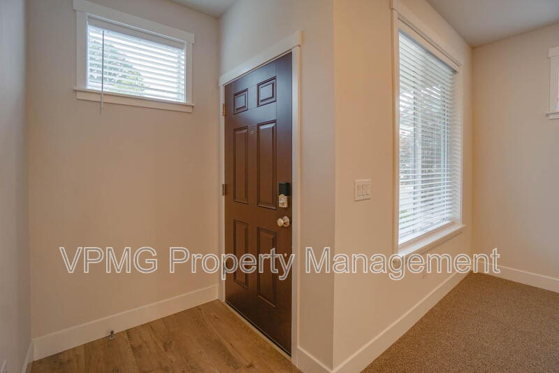 6921 NE 16th Ave – photo 4
