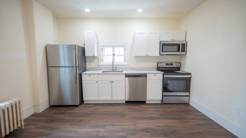 21 Hungerford Terrace Unit 2 – photo 2