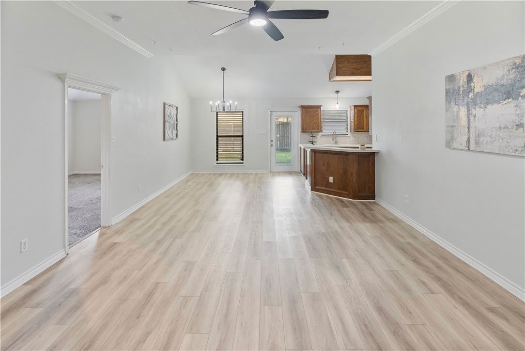 7925 ROCK CREST Drive – photo 5