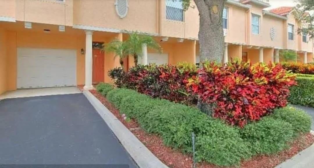2058 ALTA MEADOWS Lane – photo 1
