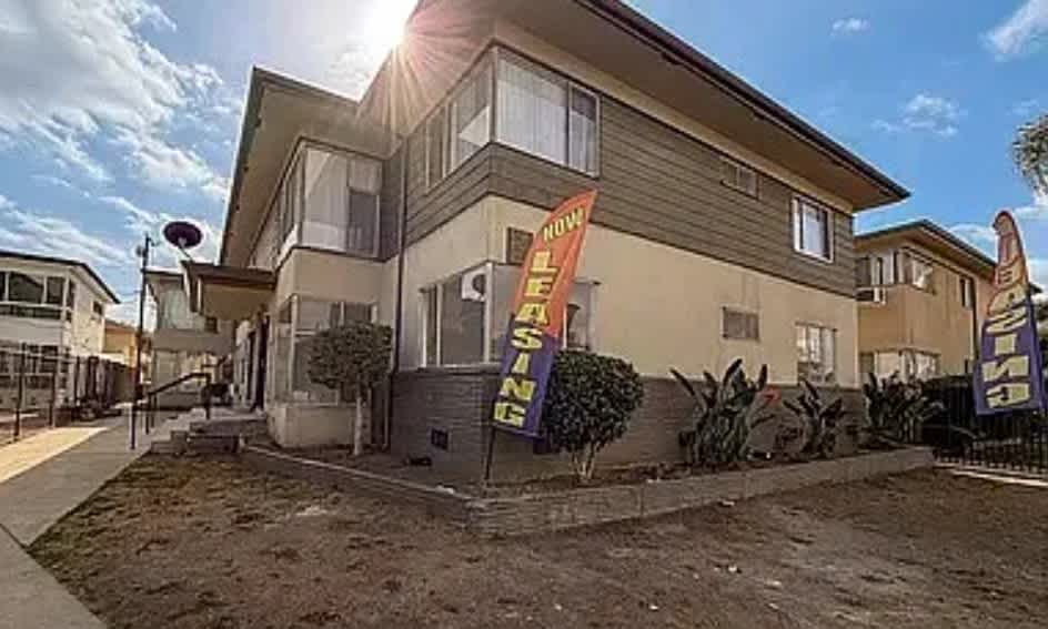 4026 Palmwood Dr – photo 1