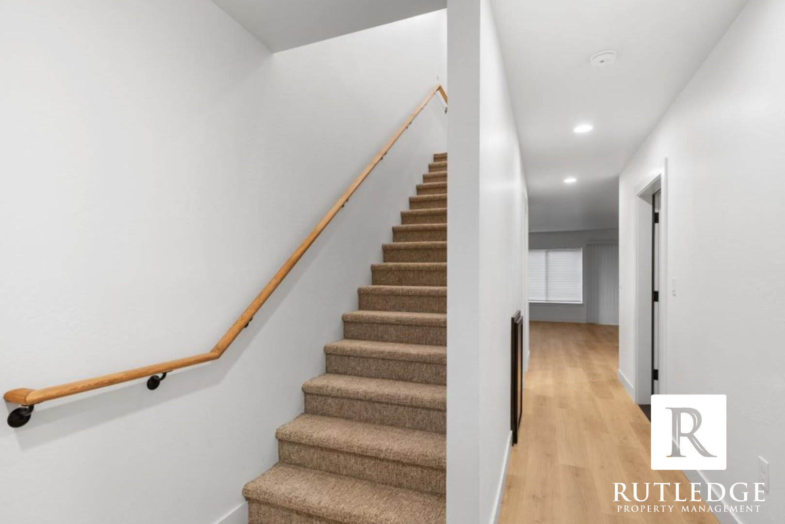 Jacksonville Townhome! Private End Unit – photo 5