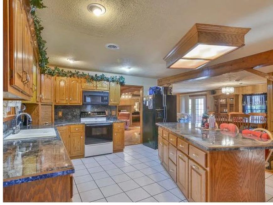 492 Olinger Drive – photo 4