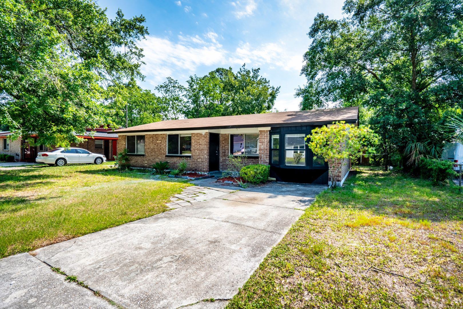 Timuquana 3BR/2BA Solid Brick Home w/ Flex Space & Private Yard – photo 4