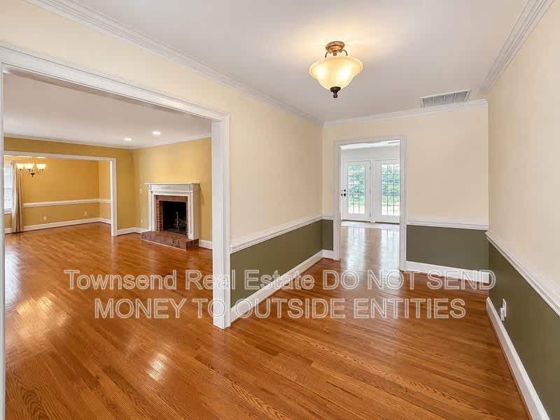342 Devane St. – photo 3