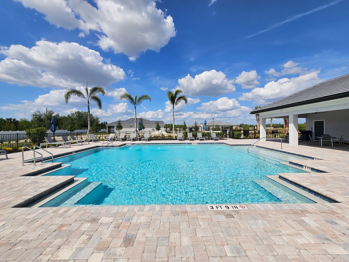 Beautiful Seasonal Englewood Villa Dog Friendly New Construction With Community Pool Located Minutes From Englewood Beach Hospital Ymca – photo 2