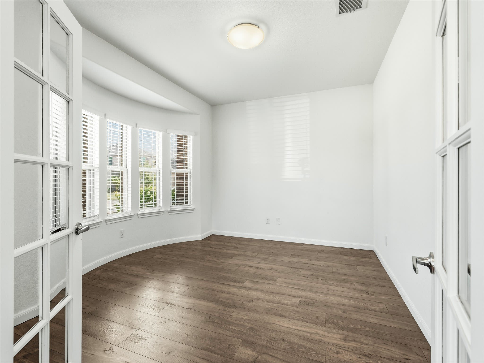 1204 Sumner Street – photo 4