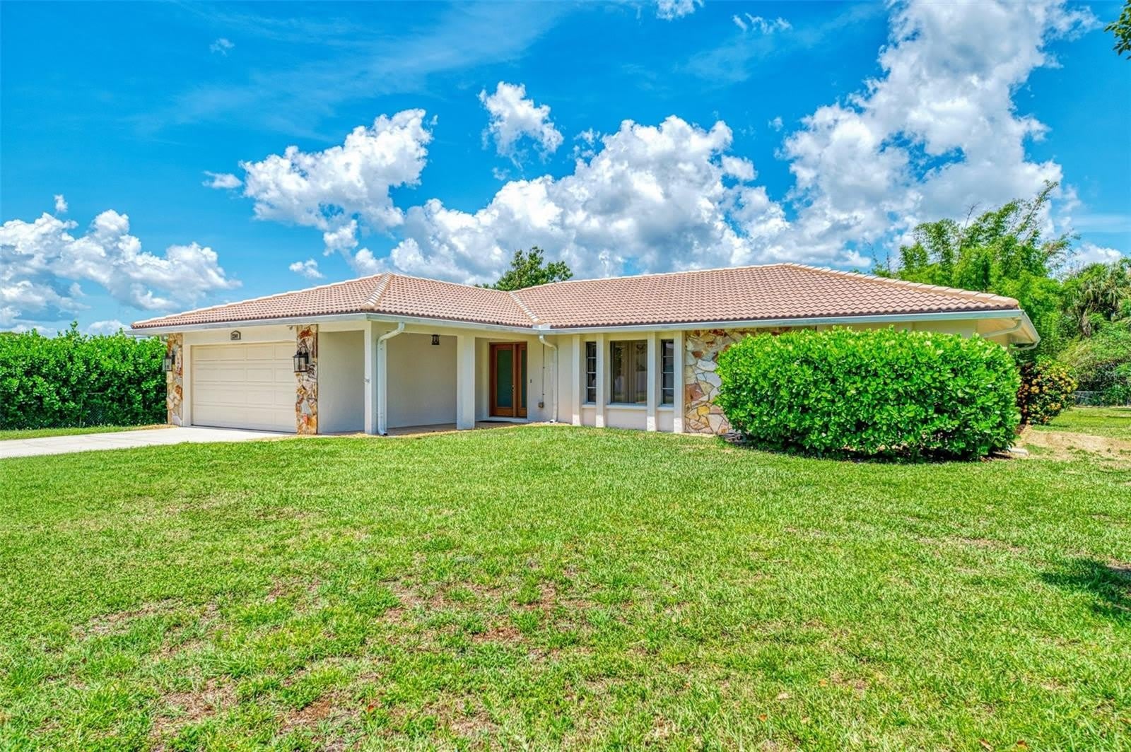 2340 PALMETTO Street – photo 2