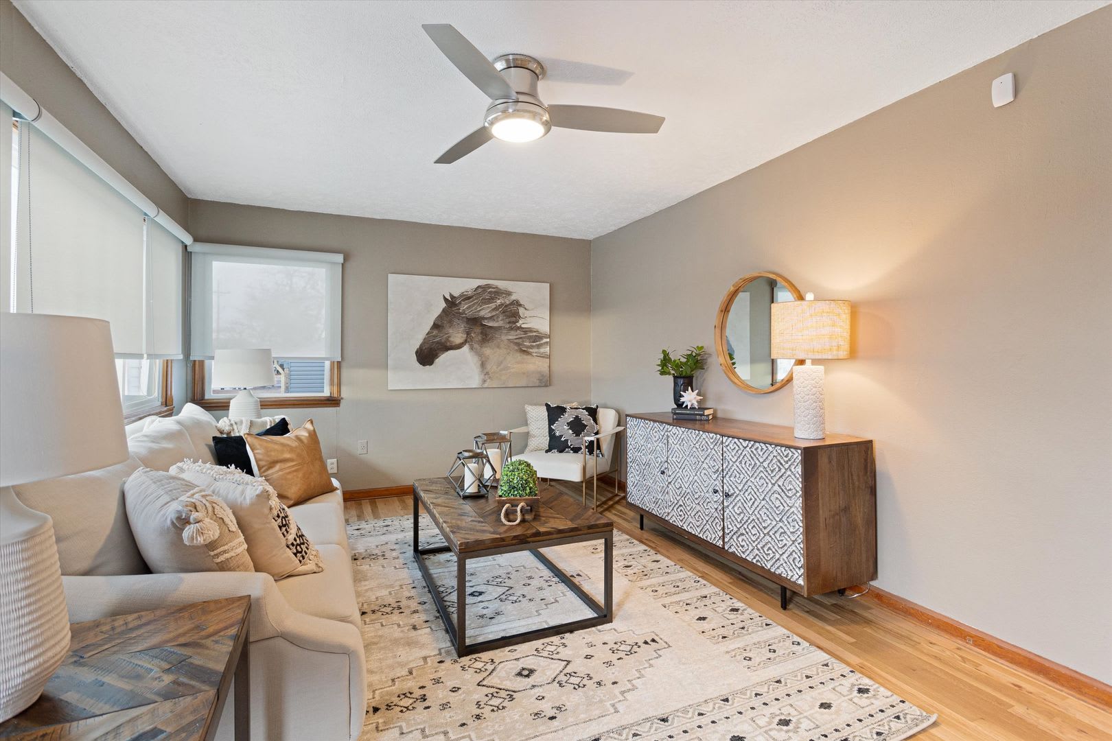 Gorgeous 2 Bedroom 1 Bathroom House – photo 5