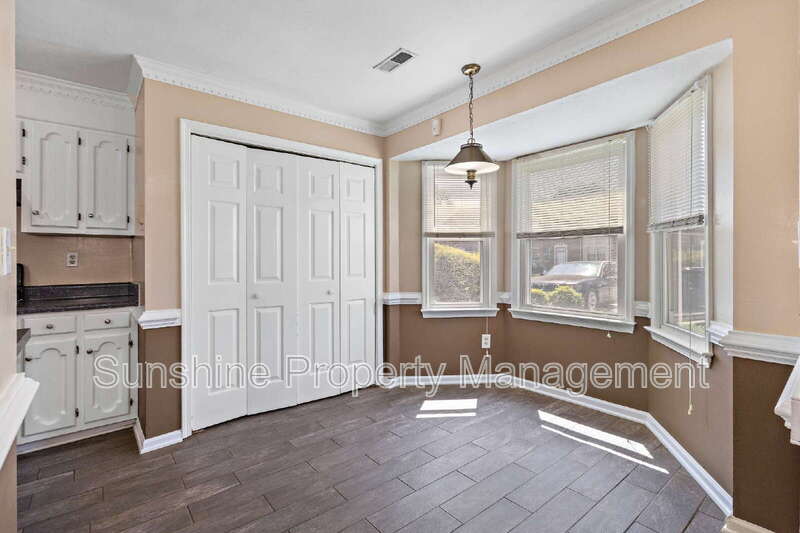 5795 Rivermill Circle – photo 2