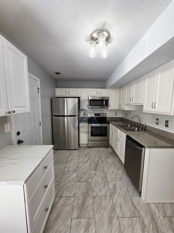 17 Middlebrook Dr – photo 4
