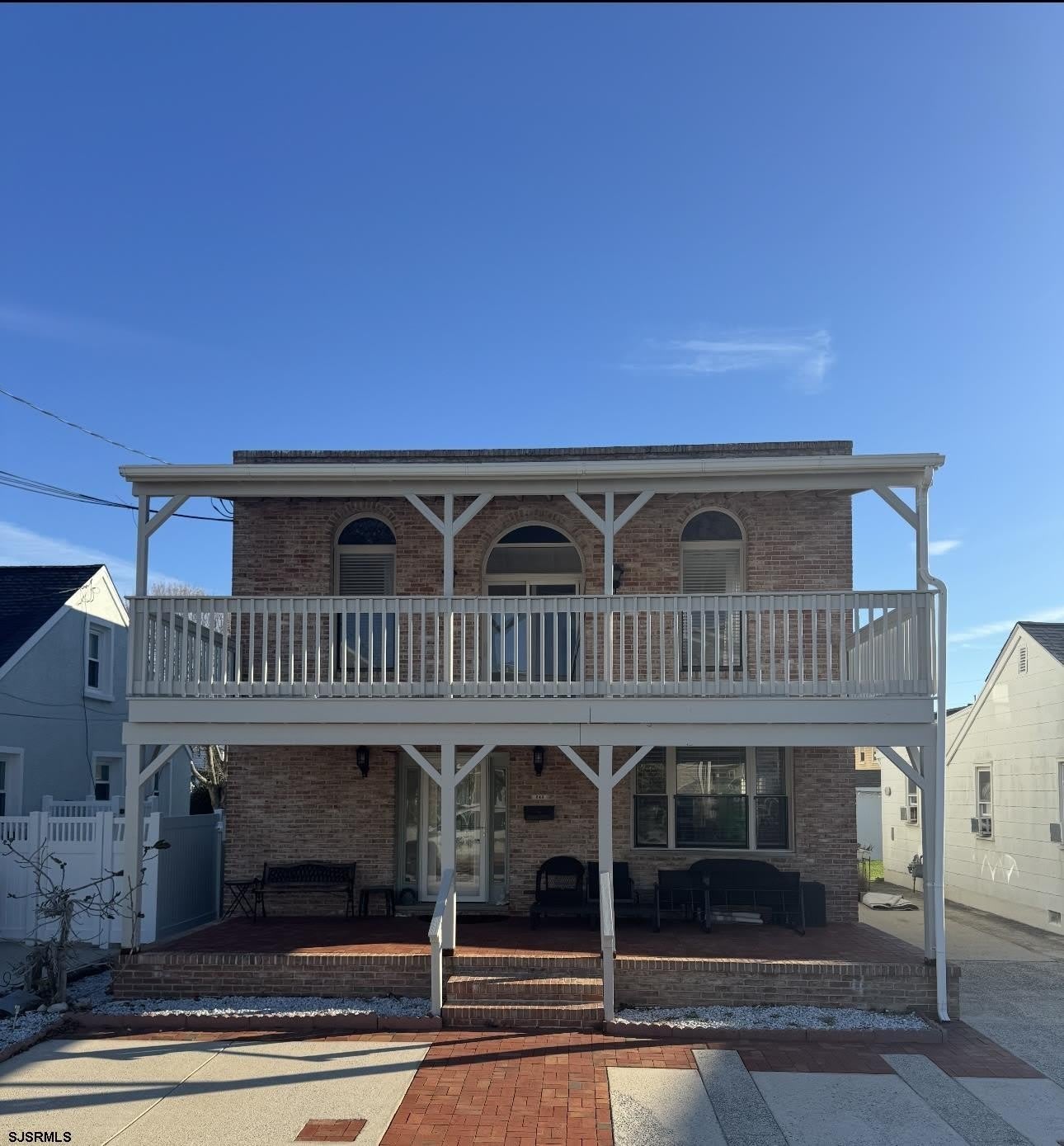 243 6th St S – photo 1