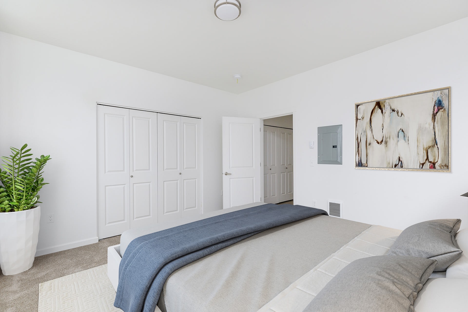 Foothills Apartment Living – photo 3
