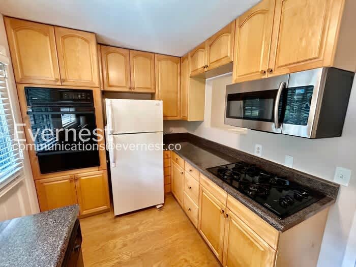 4282 Roswell Road Northeast – photo 5