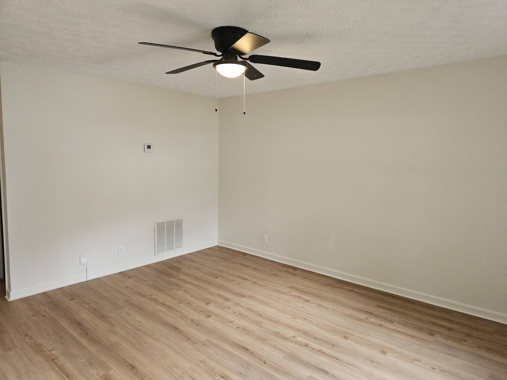 490 South Jeff Davis Drive, Unit C – photo 2