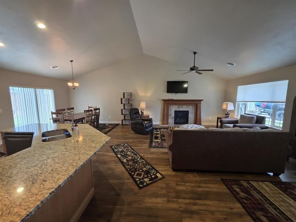 3020 Hardpan Ave – photo 2