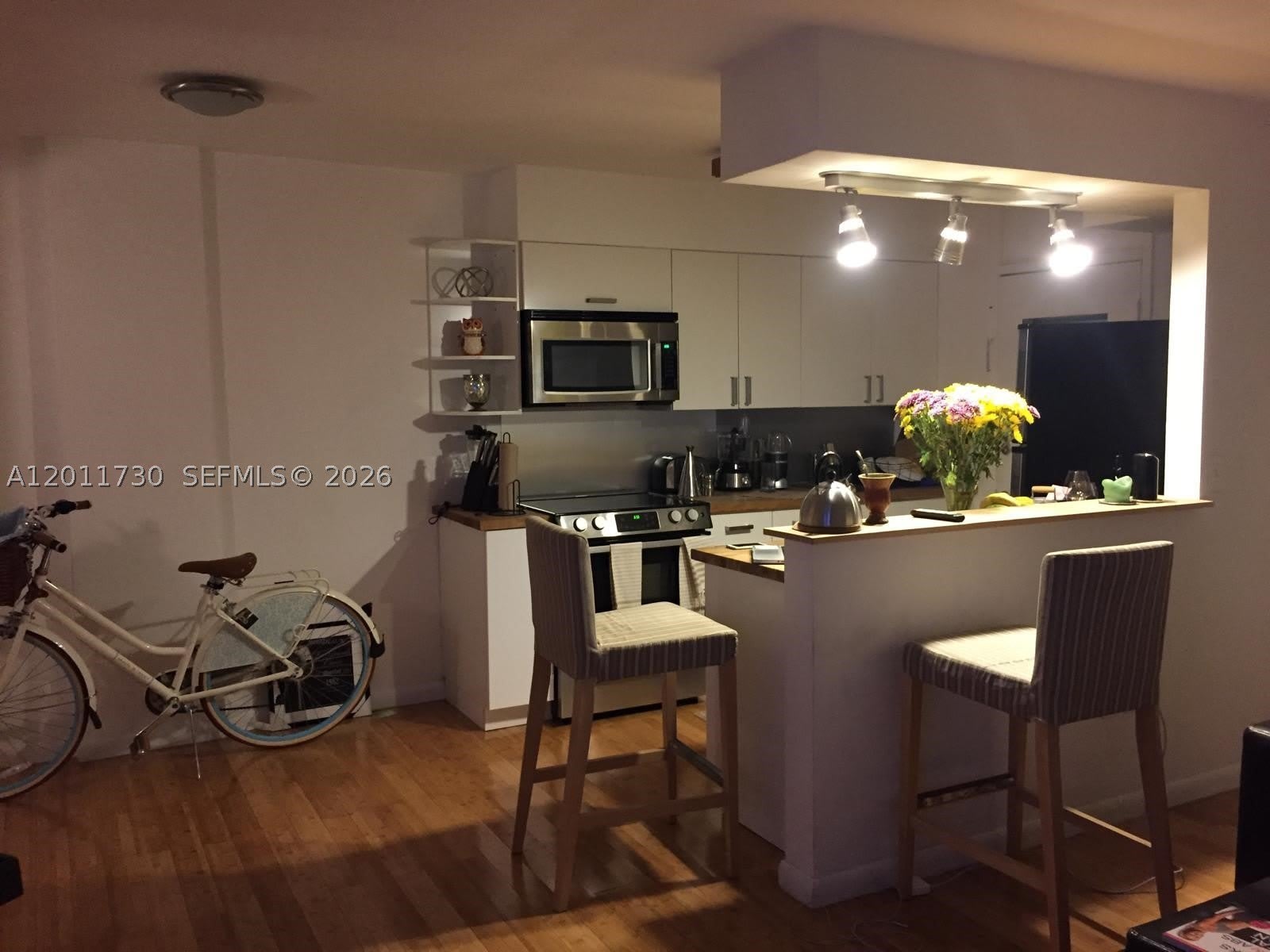 949 Pennsylvania Ave – photo 2