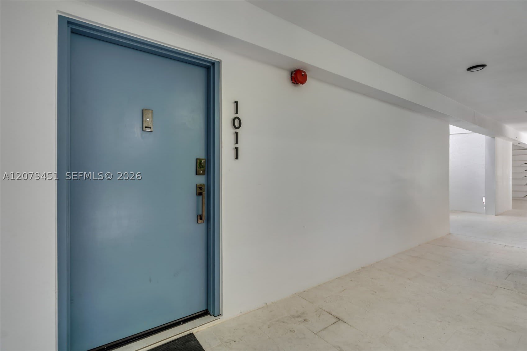 101 Ocean Lane Dr – photo 2