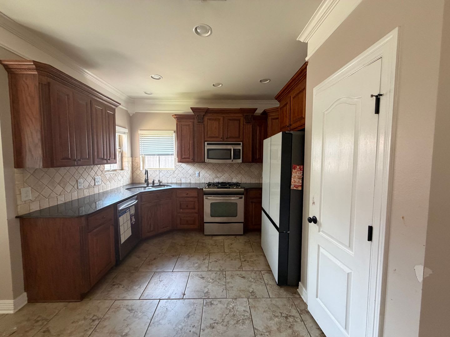 Gorgeous 3 Bedroom North Bossier Home – photo 5