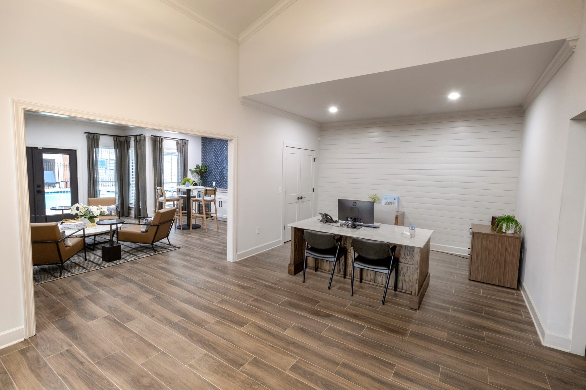 Avery Glen Luxury Apartments – photo 4