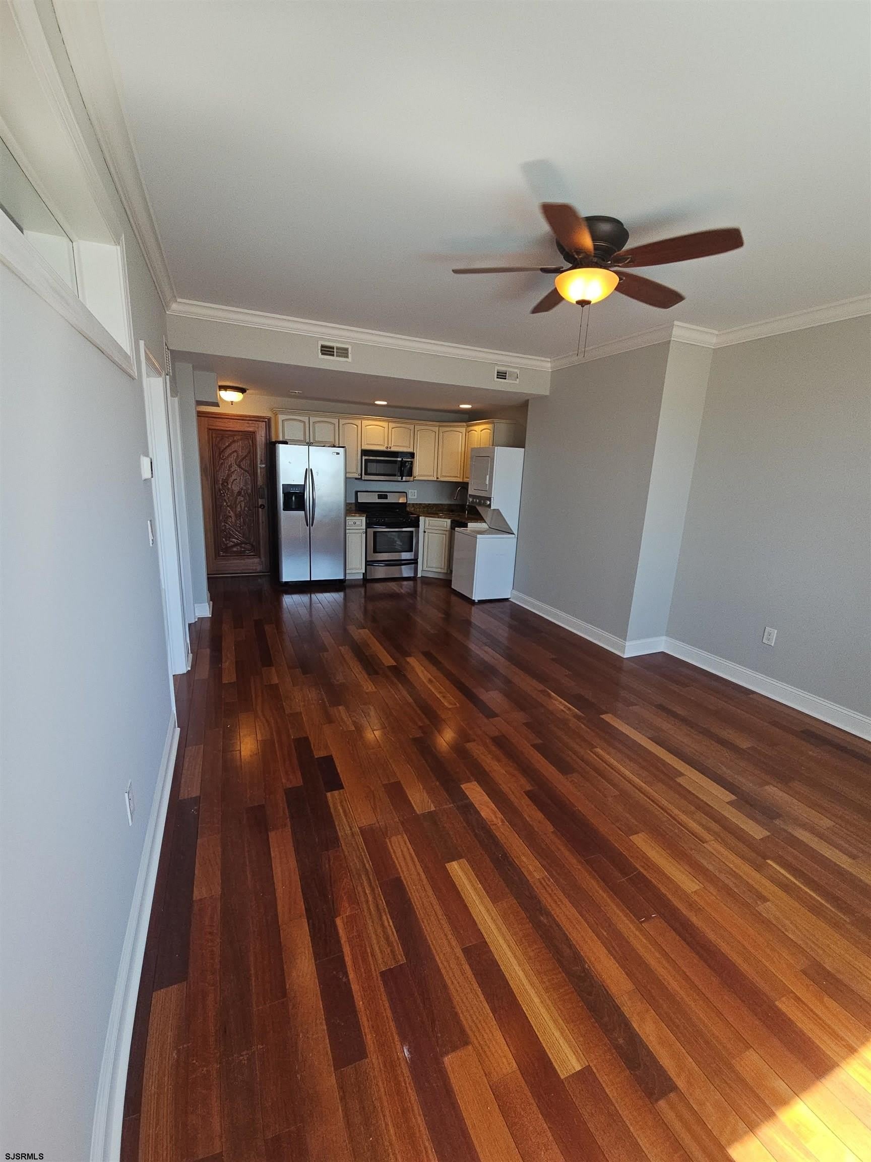 111 S Cambridge Ave – photo 3