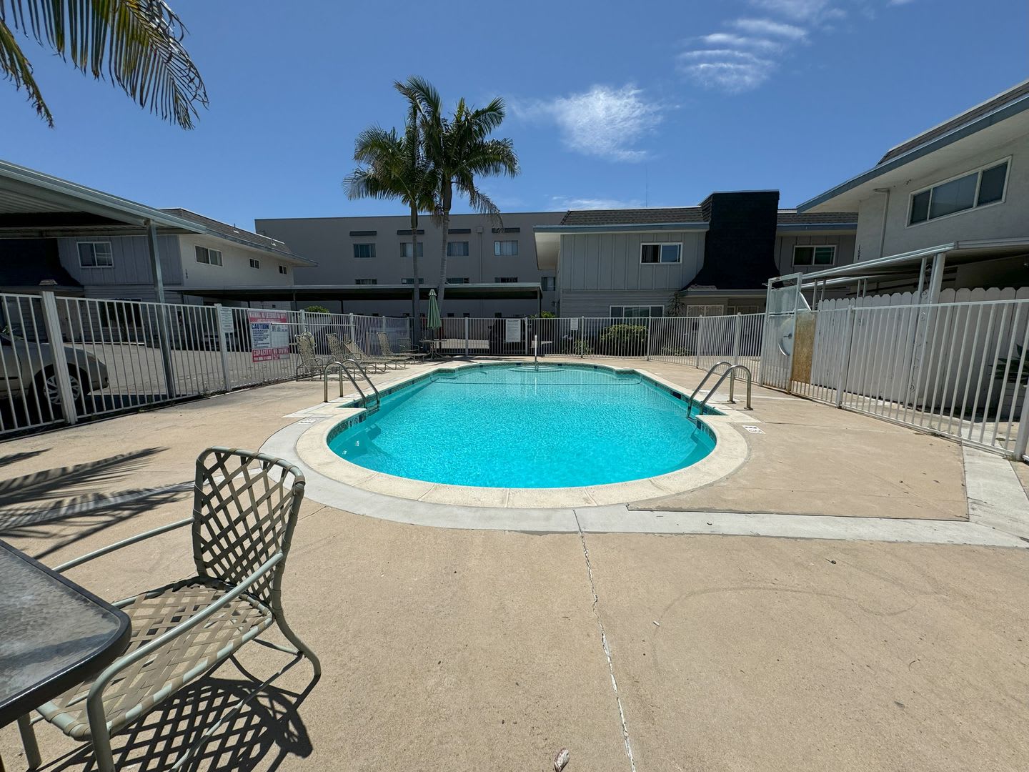 Beautiful 2 Story 2 Bed 1.5 bath Townhouse – photo 1