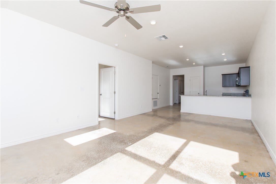 1301 Concord Drive – photo 4