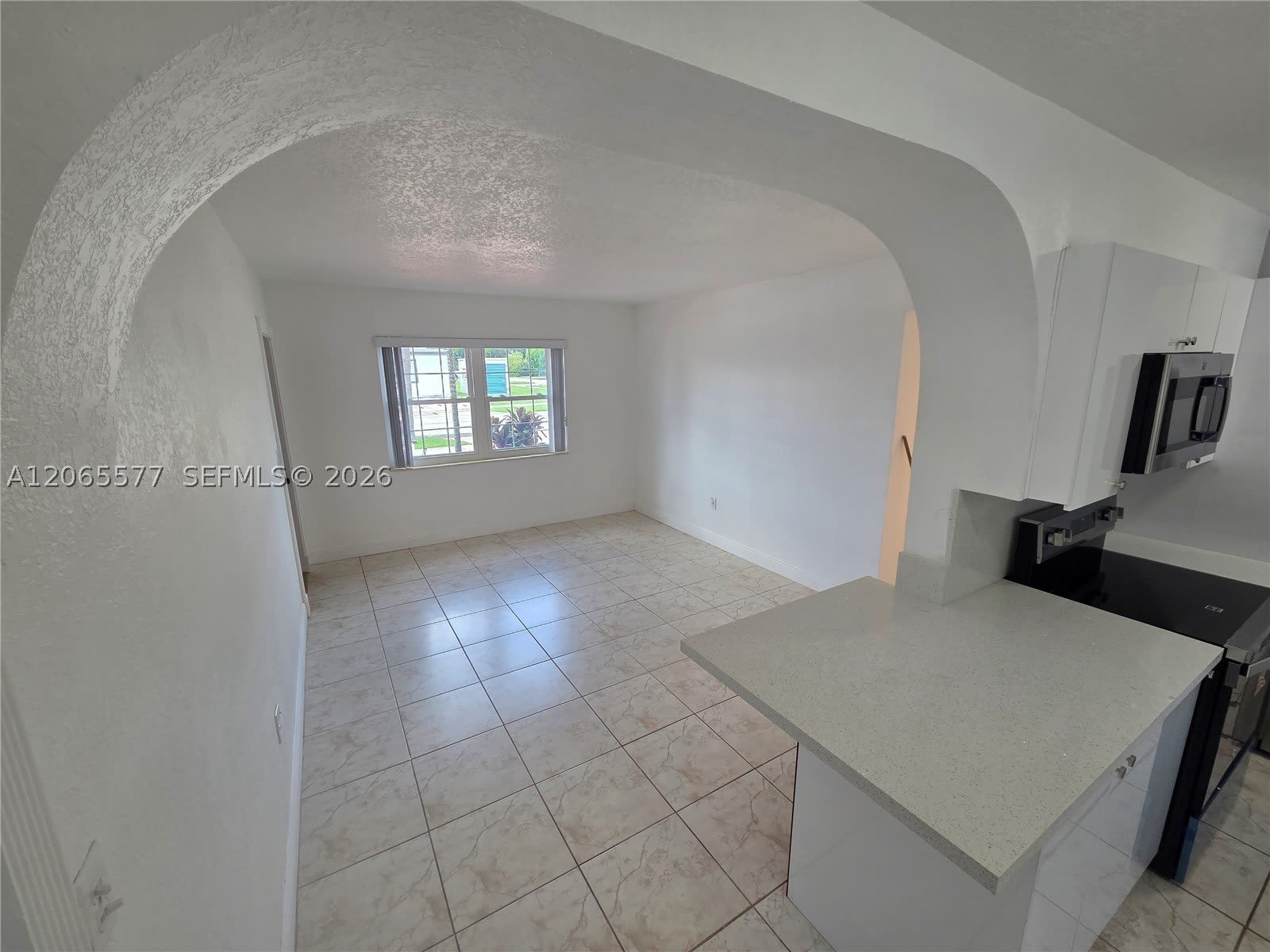 10500 SW 30th St – photo 2