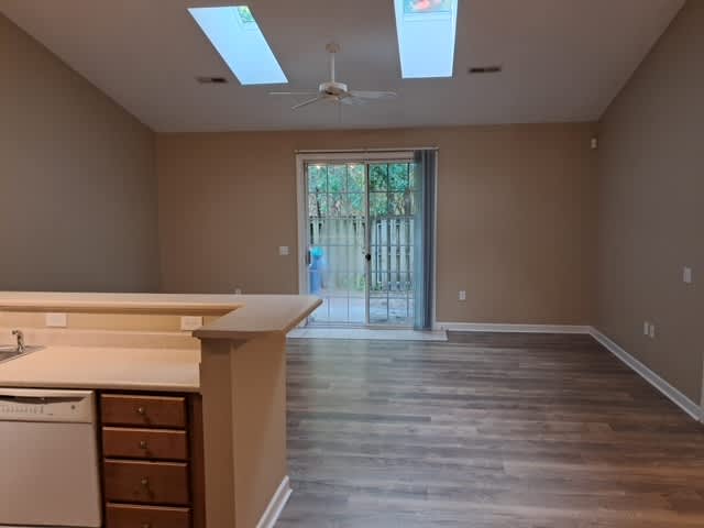 5238 Christian Dr – photo 2