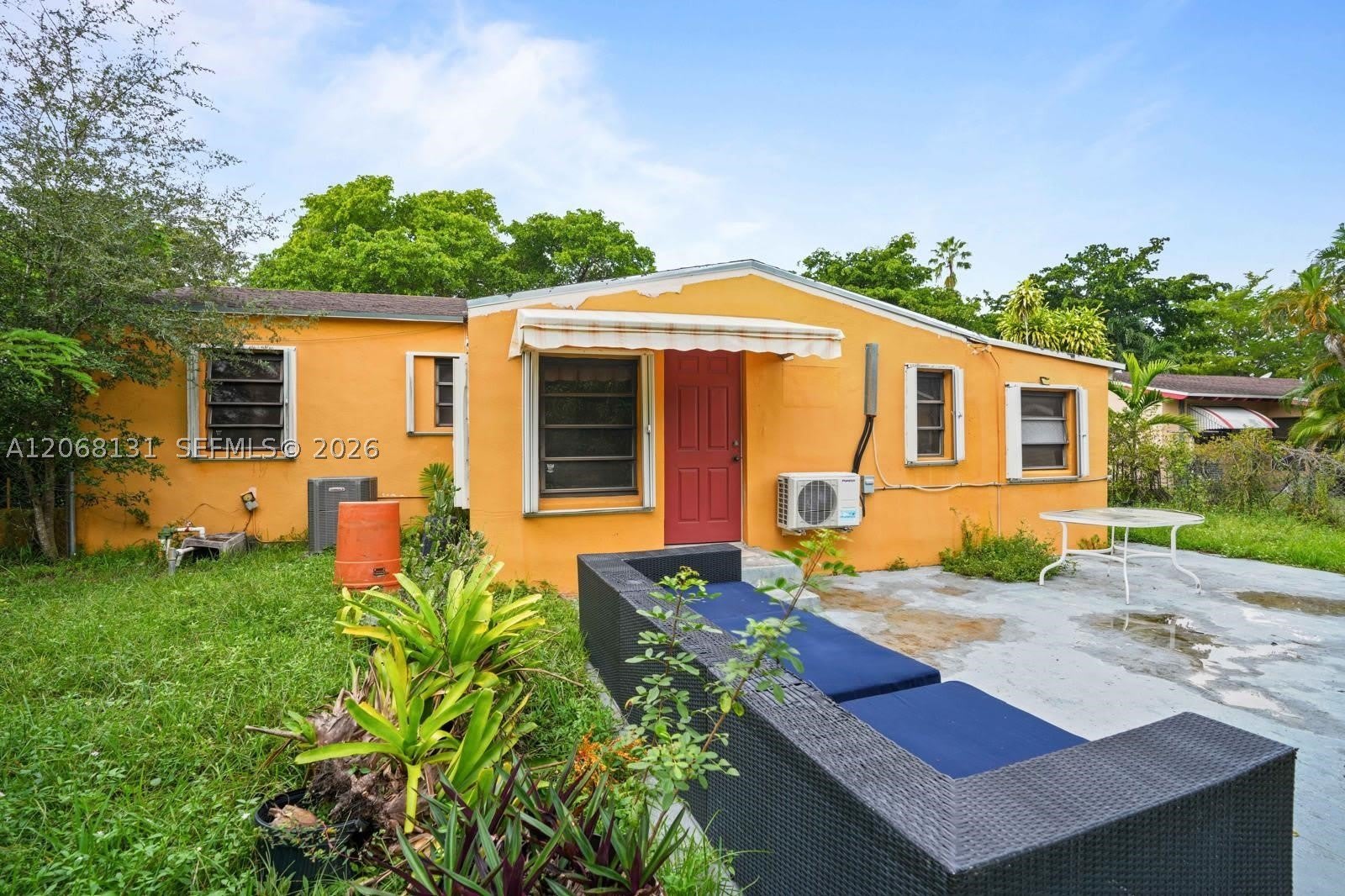 12547 NE 4th Ave – photo 1