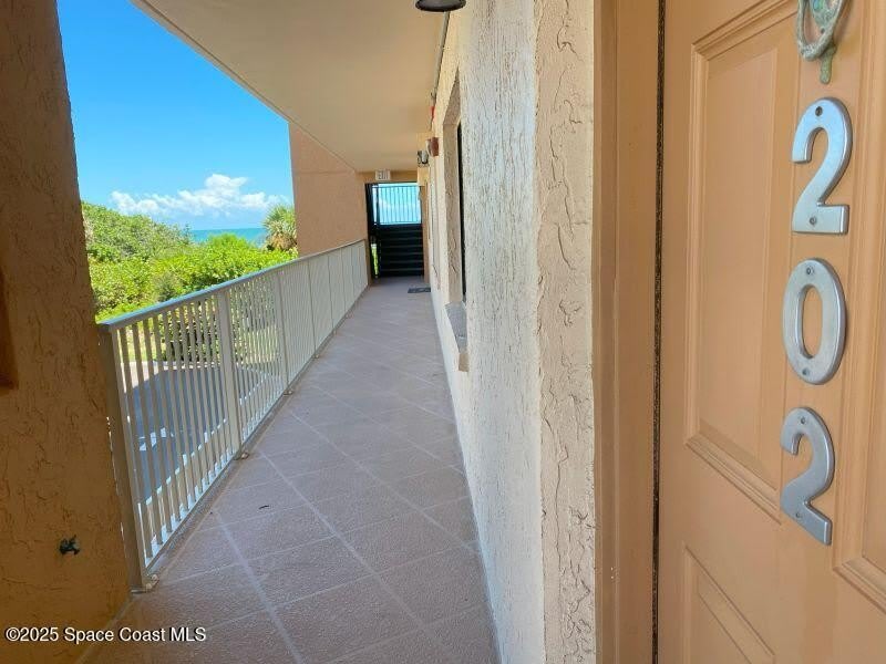 7520 Ridgewood Avenue – photo 2