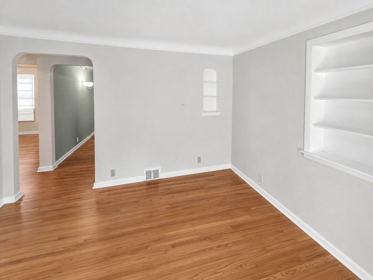 24550 Puritan Rd – photo 3