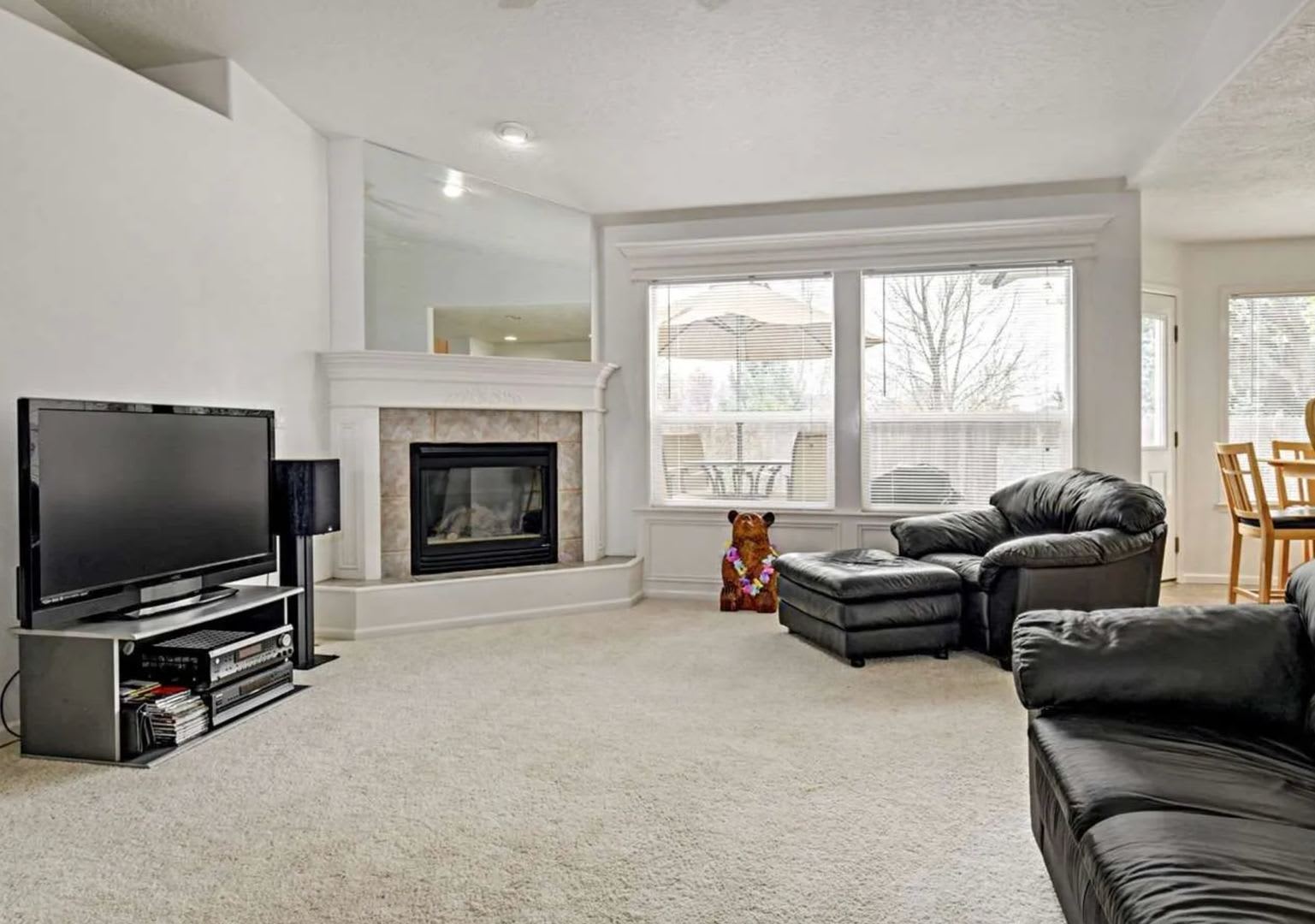 Bristol Heights Beauty Single Level 3 Car Garage Home With Private Backyard – photo 3