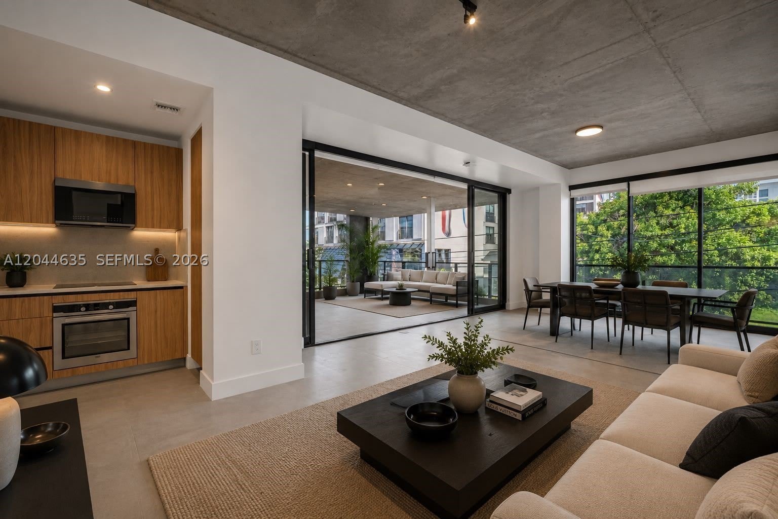 91 Nw 27Th St – photo 1