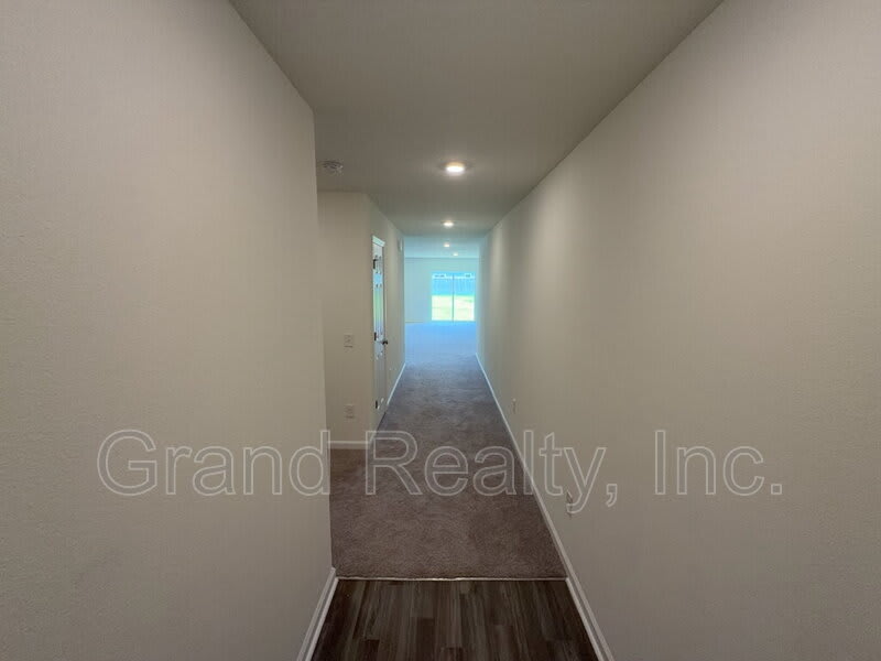 4316 Jitterbug Street – photo 2