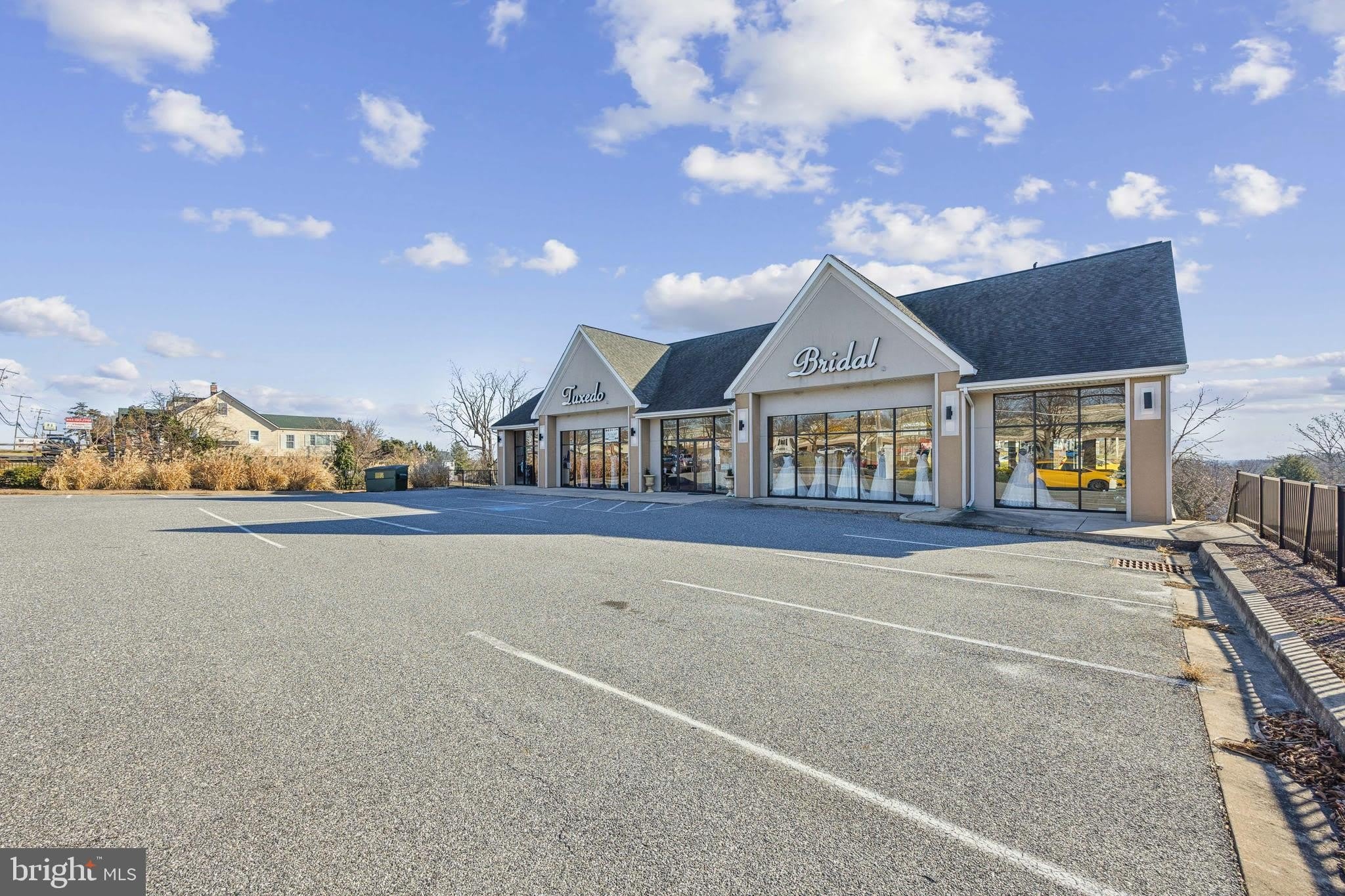 8711 BELAIR Road – photo 3