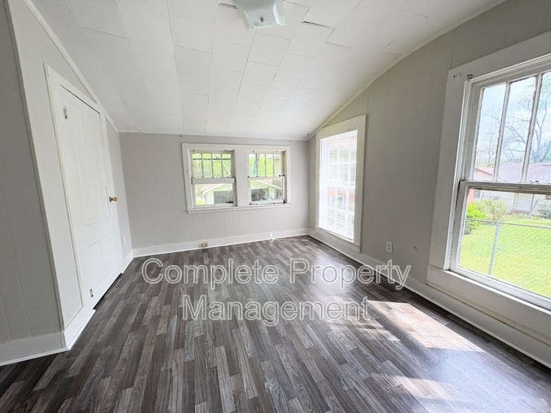 1015 11th Street North – photo 5