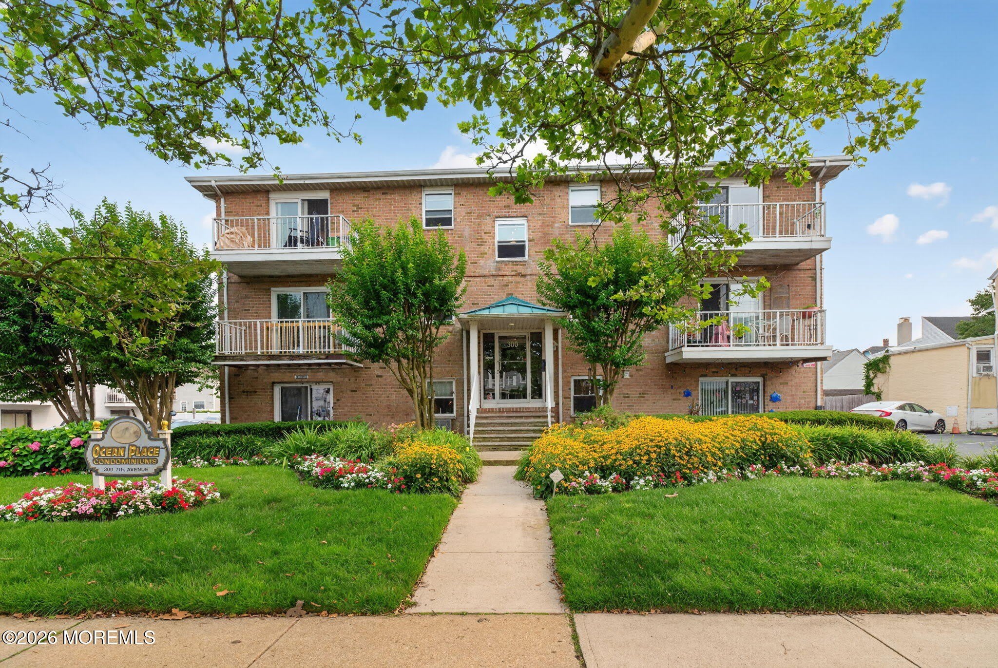 300 7th Avenue – photo 2